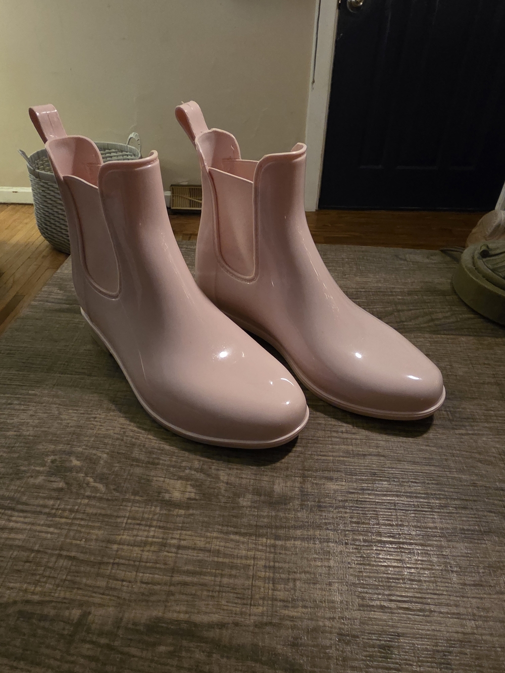 Time and Tru Pink Chelsea Rain Booties
